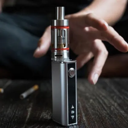 Вейпінг викликає більше звикання, ніж куріння?