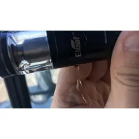  Чому протікає електронна сигарета?