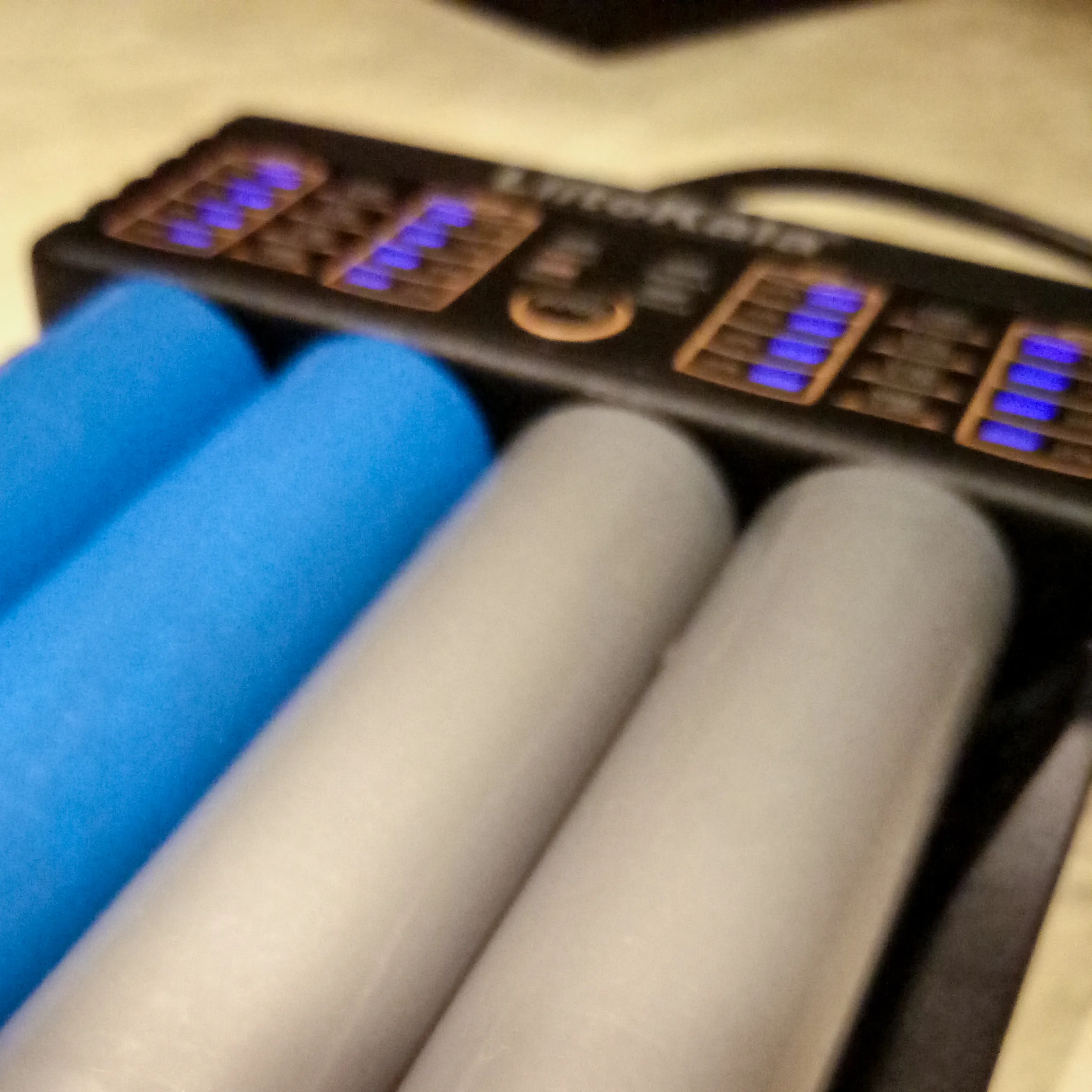 Как заряжать электронную сигарету?